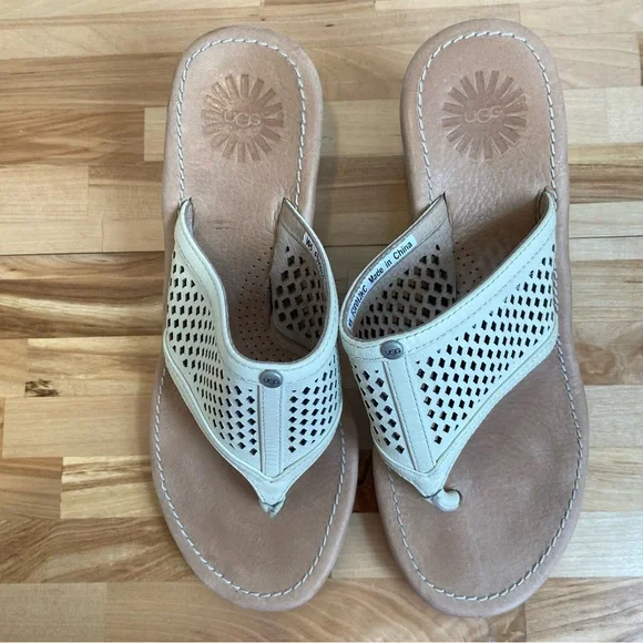 UGG wedge sandals cream tan wedges perfored slip on leather upper rubber sole 5 - Picture 7 of 15